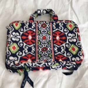 Vera Bradley makeup hanging bag